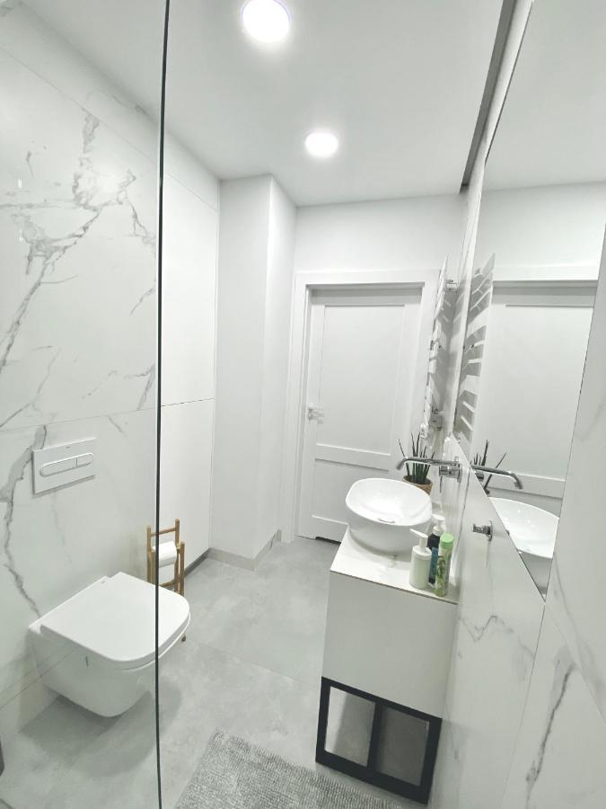 Mycherry - Old Town Apartment - Wiezienna 21C Breslavia Exterior foto